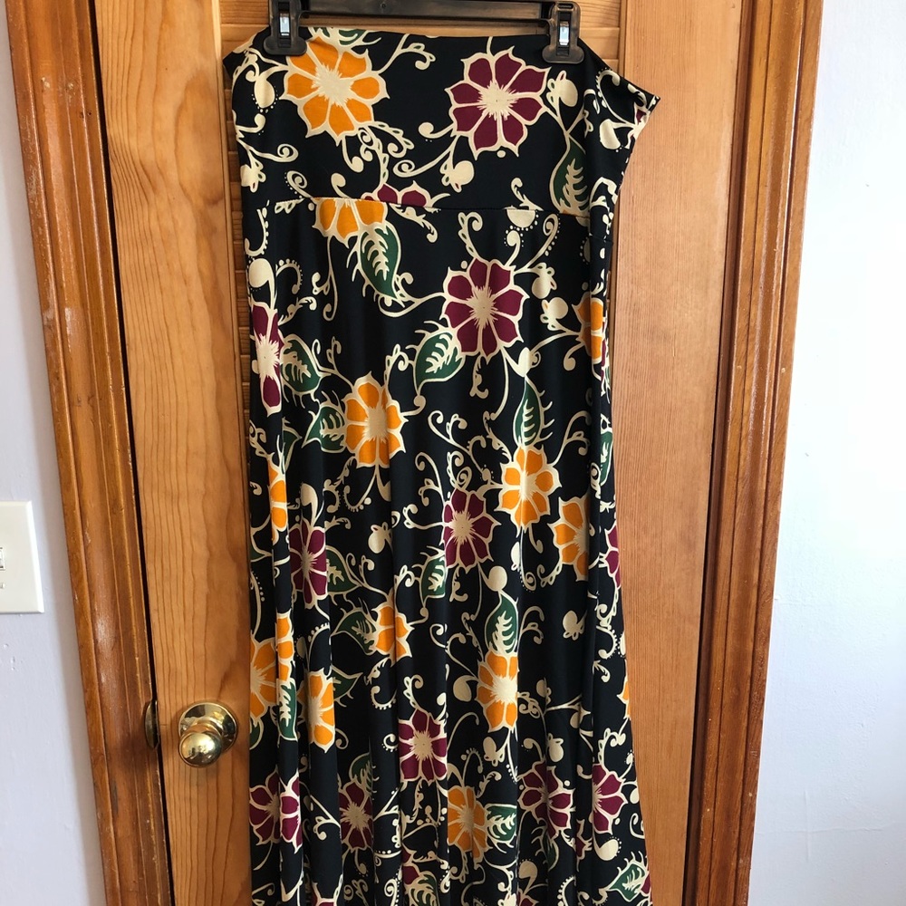 LulaRoe Maxi Skirt